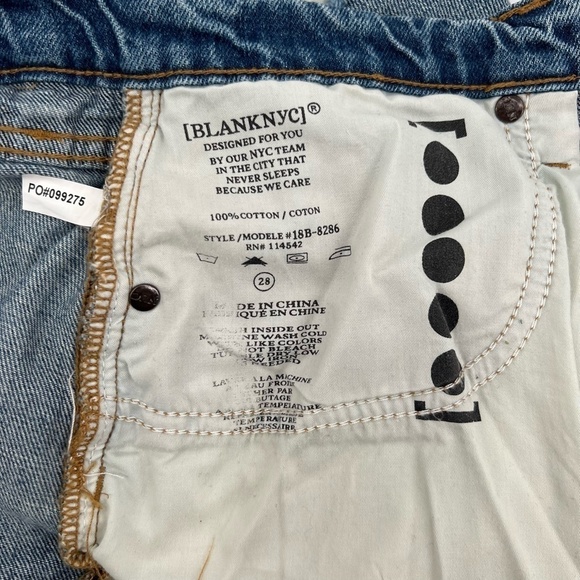 BLANK NYC Pin-Up High Rise Distressed Graffiti Jean Shorts Size 28 Women's - Picture 10 of 10